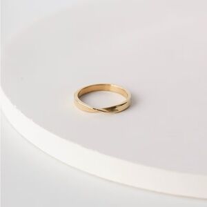 18k gold plated twist stacking ring (size 8)